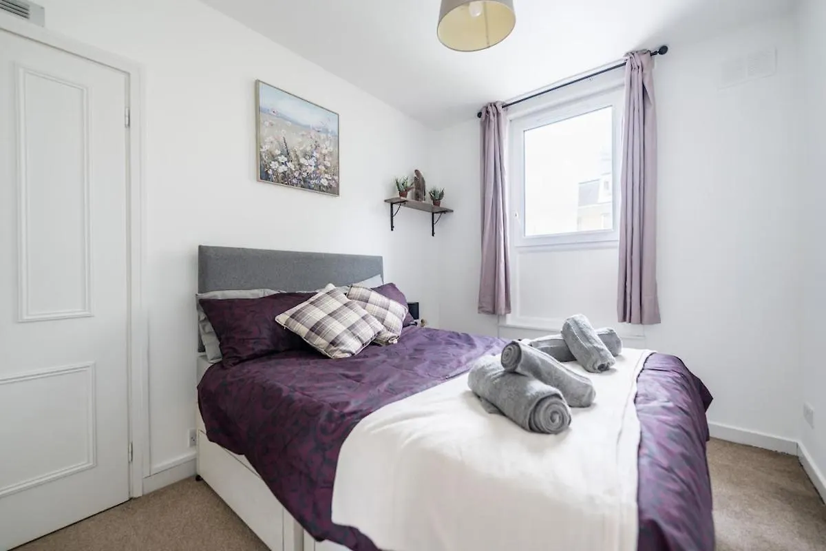 West End 2 Bed Maisonette - Parking & Wi-Fi Αμπερντήν